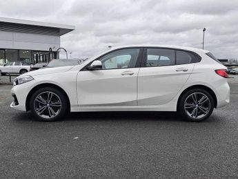 BMW 1 SERIES 118I [136] Sport 5Dr Step Auto [Live Cockpit Pro]