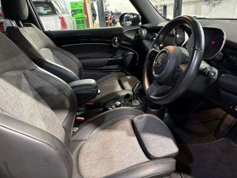 Mini HATCHBACK 135Kw Cooper S Level 2 33Kwh 3Dr Auto