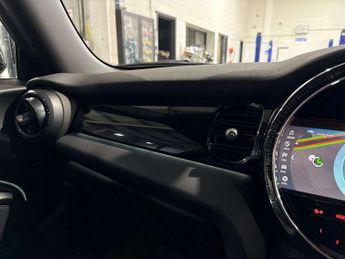 Mini HATCHBACK 135Kw Cooper S Level 2 33Kwh 3Dr Auto
