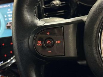 Mini HATCHBACK 135Kw Cooper S Level 2 33Kwh 3Dr Auto