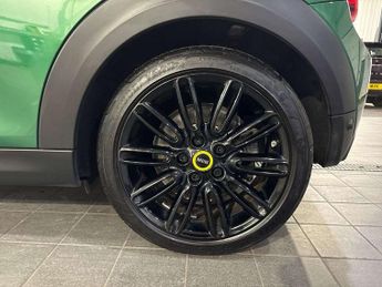Mini HATCHBACK 135Kw Cooper S Level 2 33Kwh 3Dr Auto