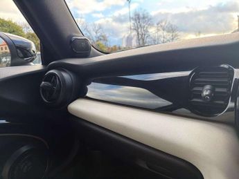 Mini HATCHBACK 135Kw Cooper S Level 3 33Kwh 3Dr Auto