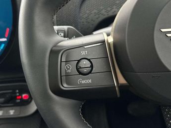Mini COUNTRYMAN 150Kw E Classic 66Kwh 5Dr Auto