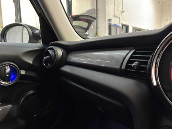 Mini HATCHBACK 1.5 Cooper Classic Ii 5Dr Auto