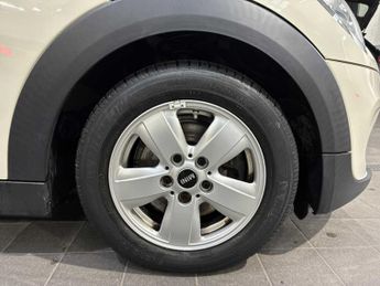 Mini HATCHBACK 1.5 Cooper Classic Ii 5Dr Auto