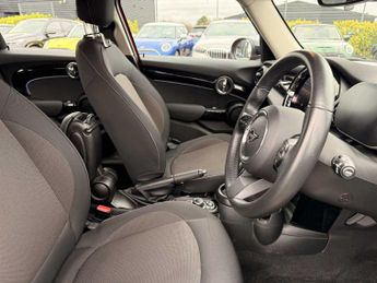 MINI COOPER 1.5 C Classic 5Dr Auto