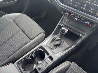 AUDI Q3 35 Tfsi S Line 5Dr S Tronic [Comfort+Sound Pack]