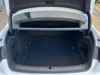 AUDI A4 2.0 Tfsi 35 S Line Saloon 4Dr Petrol S Tronic Euro 6 (S/S) (150 