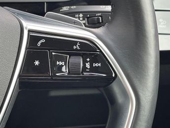 AUDI E-TRON 300Kw 55 Quattro 95Kwh 5Dr Auto [C+S]