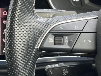 AUDI Q3 40 Tdi 200 Quattro Black Edition 5Dr S Tronic[C+S]