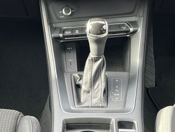 AUDI Q3 2.0 Tdi 35 S Line Suv 5Dr Diesel S Tronic Euro 6 (S/S) (150 Ps)