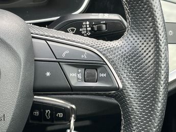 AUDI Q3 2.0 Tdi 35 S Line Suv 5Dr Diesel S Tronic Euro 6 (S/S) (150 Ps)