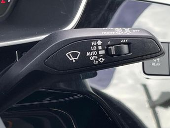 AUDI Q3 2.0 Tdi 35 S Line Suv 5Dr Diesel S Tronic Euro 6 (S/S) (150 Ps)