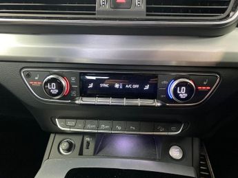 AUDI Q5 2.0 Tdi 40 S Line Suv 5Dr Diesel S Tronic Quattro Euro 6 (S/S) (