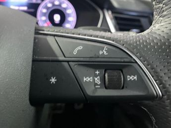 AUDI Q5 2.0 Tdi 40 S Line Suv 5Dr Diesel S Tronic Quattro Euro 6 (S/S) (