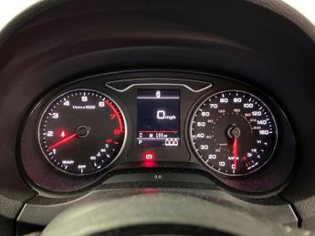 AUDI A3 1.5 Tfsi Cod 35 S Line Saloon 4Dr Petrol S Tronic Euro 6 (S/S) (
