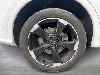 AUDI Q5 40 Tdi Quattro Black Edition 5Dr S Tronic