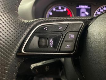 AUDI Q2 1.5 Tfsi Cod 35 Black Edition Suv 5Dr Petrol S Tronic Euro 6 (S/