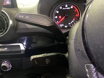 AUDI Q2 1.5 Tfsi Cod 35 Black Edition Suv 5Dr Petrol S Tronic Euro 6 (S/