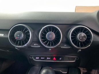 AUDI TT 2.0T Fsi S Line 2Dr S Tronic