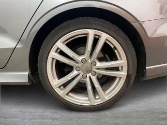 AUDI A3 1.5 Tfsi S Line 4Dr S Tronic