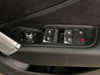 AUDI Q2 1.5 Tfsi Cod 35 S Line Suv 5Dr Petrol S Tronic Euro 6 (S/S) (150