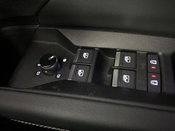 AUDI Q4 55 S Line Suv 5Dr Electric Auto Quattro 82Kwh (340 Ps)