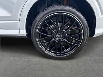 AUDI Q2 35 Tfsi Black Edition 5Dr S Tronic