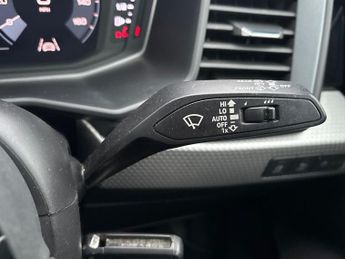 AUDI A1 35 Tfsi S Line Contrast Edition 5Dr S Tronic