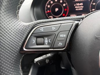 AUDI Q2 1.5 Tfsi Cod 35 Black Edition Suv 5Dr Petrol S Tronic Euro 6 (S/