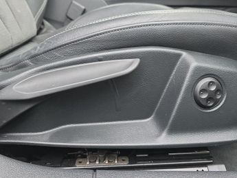 AUDI A4 2.0 Tfsi 40 S Line Estate 5Dr Petrol S Tronic Euro 6 (S/S) (204 