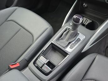 AUDI Q2 1.5 Tfsi Cod 35 S Line Suv 5Dr Petrol S Tronic Euro 6 (S/S) (150