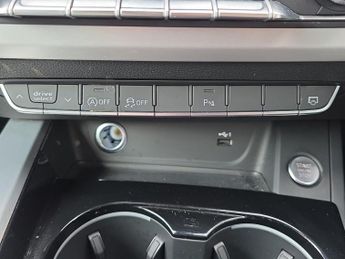 AUDI A4 2.0 Tfsi 40 S Line Estate 5Dr Petrol S Tronic Euro 6 (S/S) (204 