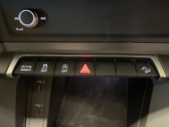 AUDI Q3 1.5 Tfsi Cod 35 Black Edition Suv 5Dr Petrol S Tronic Euro 6 (S/