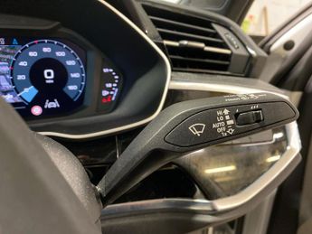 AUDI Q3 1.5 Tfsi Cod 35 Black Edition Suv 5Dr Petrol S Tronic Euro 6 (S/