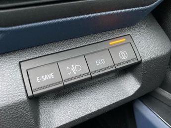 DACIA DUSTER Duster 1.6 Hybrid 140 Journey 5Dr Auto Estate