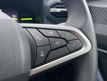 DACIA DUSTER Duster 1.6 Hybrid 140 Journey 5Dr Auto Estate