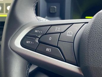 DACIA DUSTER 1.6 Hybrid Journey Suv 5Dr Petrol Hybrid Auto Euro 6 (S/S) (140 