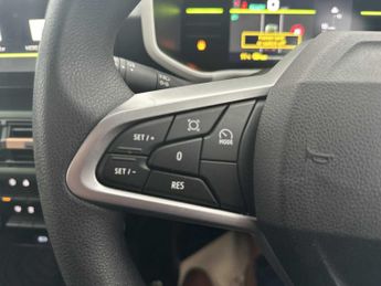 DACIA SPRING 27Kwh Extreme 65 48Kw 5Dr Auto