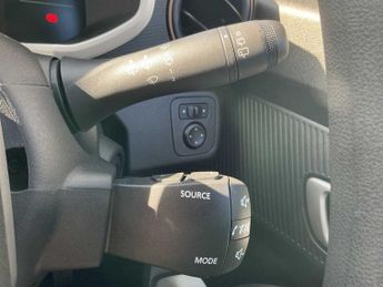 DACIA SPRING 27Kwh Extreme 65 48Kw 5Dr Auto