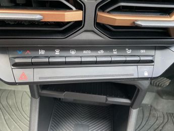 DACIA DUSTER 1.6 Hybrid Extreme Suv 5Dr Petrol Hybrid Auto Euro 6 (S/S) (140 