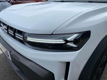 DACIA DUSTER 1.6 Hybrid Extreme Suv 5Dr Petrol Hybrid Auto Euro 6 (S/S) (140 