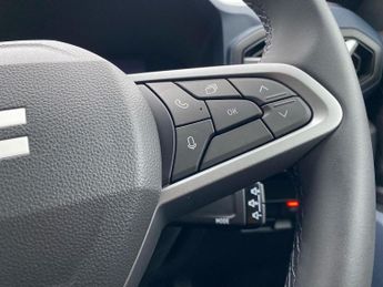 DACIA DUSTER Duster 1.6 Hybrid 140 Journey 5Dr Auto Estate