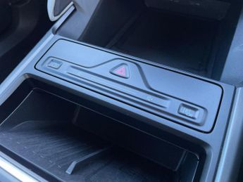 FORD EXPLORER 210Kw Select 77Kwh 5Dr Auto