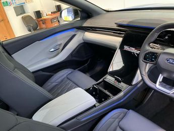 FORD EXPLORER 210Kw Premium 77Kwh 5Dr Auto