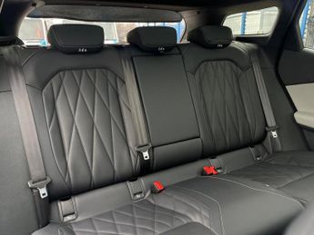 FORD EXPLORER 210Kw Premium 77Kwh 5Dr Auto