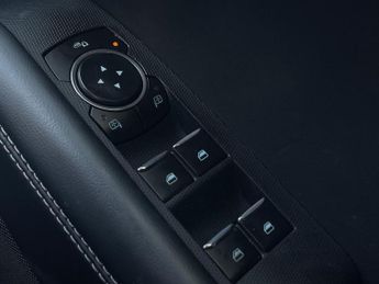 FORD MUSTANG MACH-E Standard Range 70Kwh Suv 5Dr Electric Automatic (269 Ps)