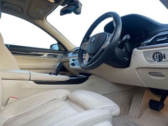 BMW 7 SERIES 3.0 730D Mht Saloon 4Dr Diesel Hybrid Auto Euro 6 (S/S) (286 Ps)