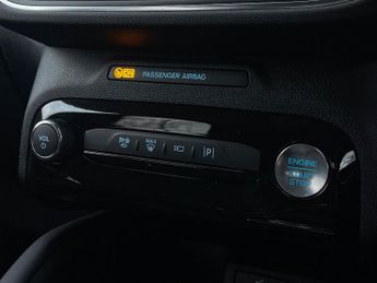 FORD KUGA 2.5 Duratec 14.4Kwh Active Suv 5Dr Petrol Plug-In Hybrid Cvt Eur