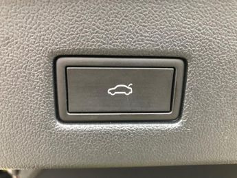 FORD EXPLORER 210Kw Premium 77Kwh 5Dr Auto